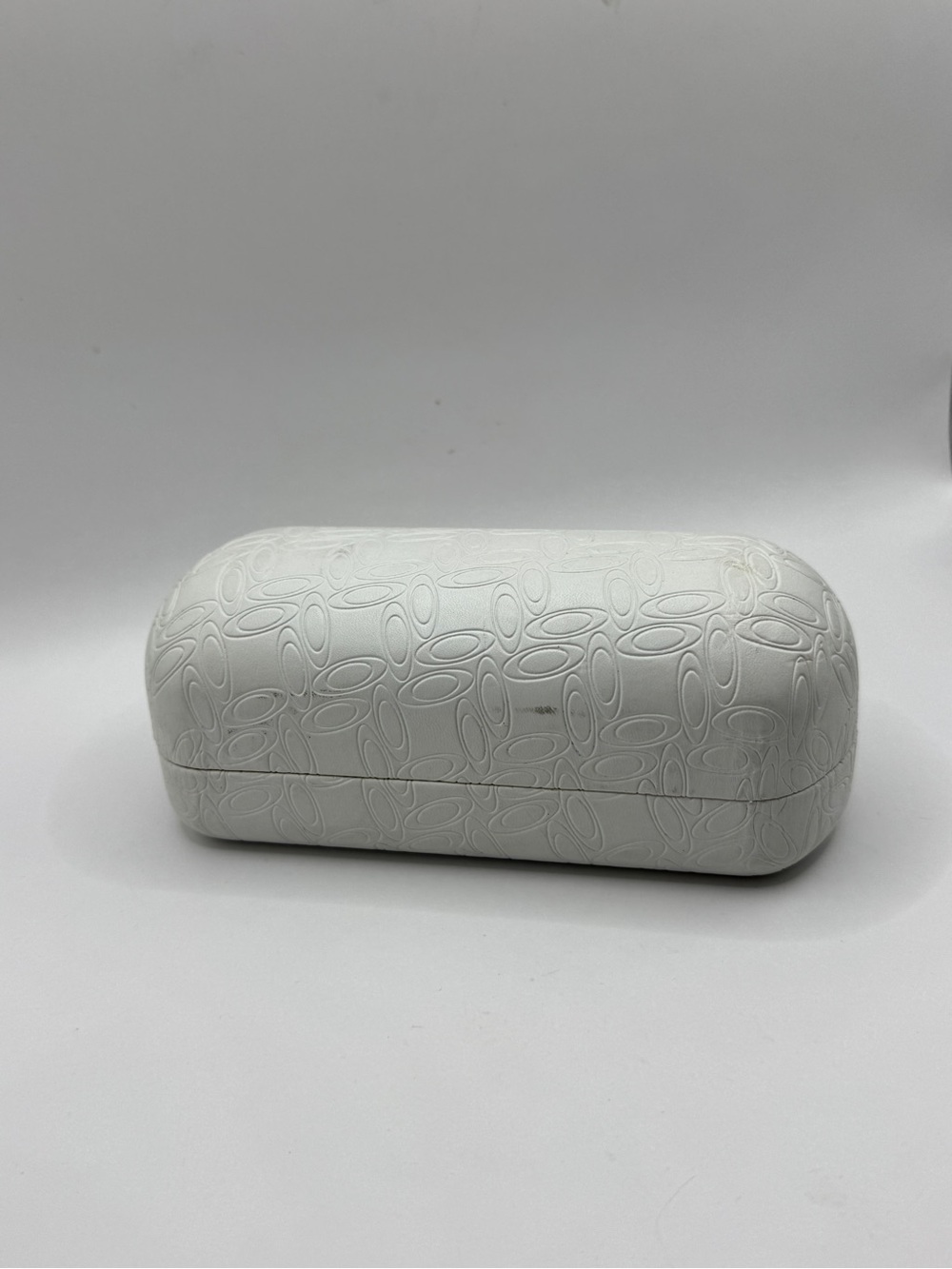 Oakley clamshell hard sunglasses case